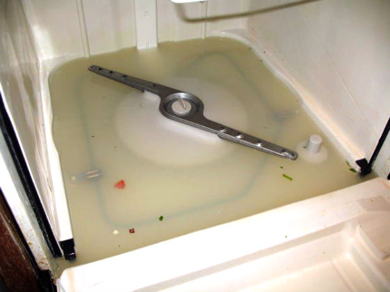 Посудомоечная машина не сливает воду | Вызов стирального мастера на дом в Клину